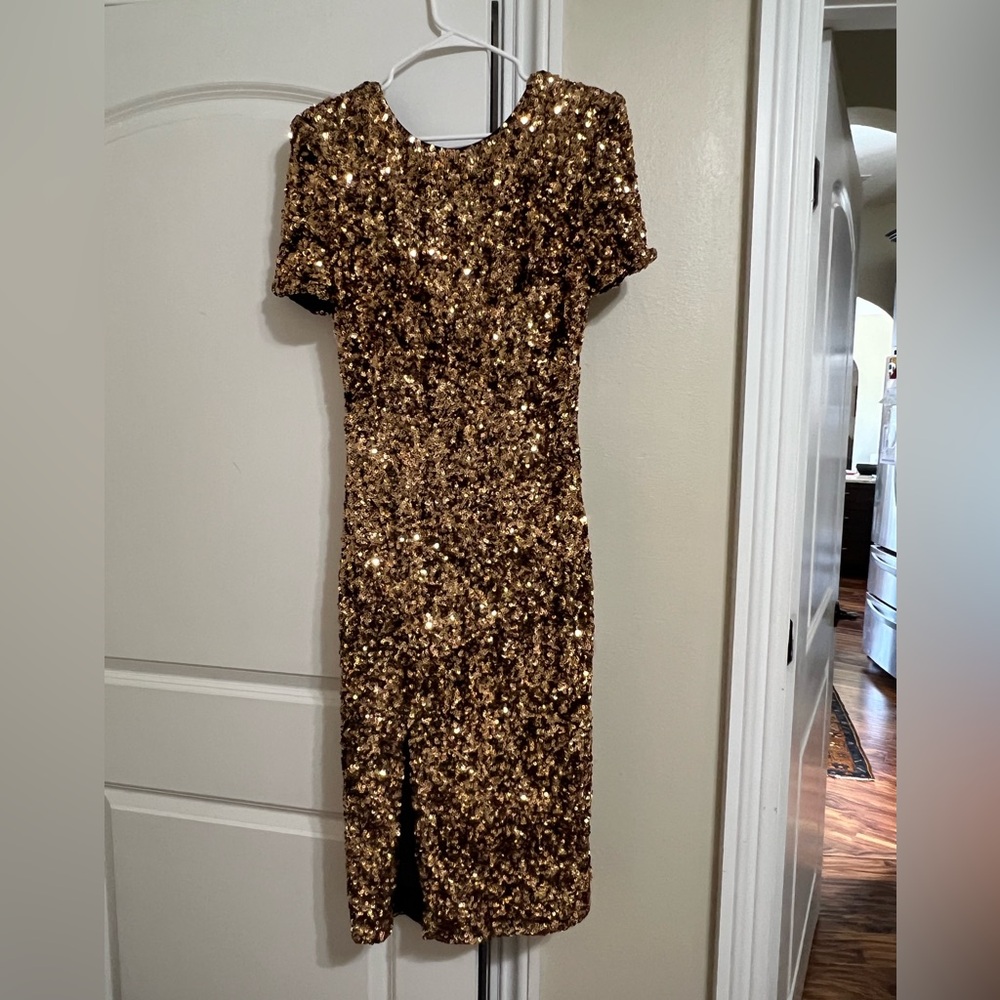 Size Large Dress the Population sequence formal/ party dress.